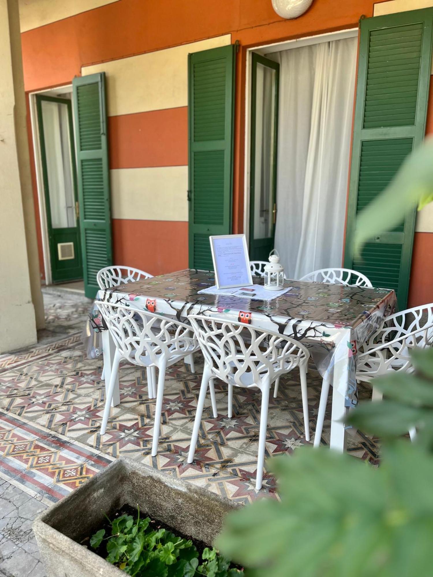 V&C Home Rental Specialist Appartamenti Fronte Lago Maggiore Germignaga Bagian luar foto