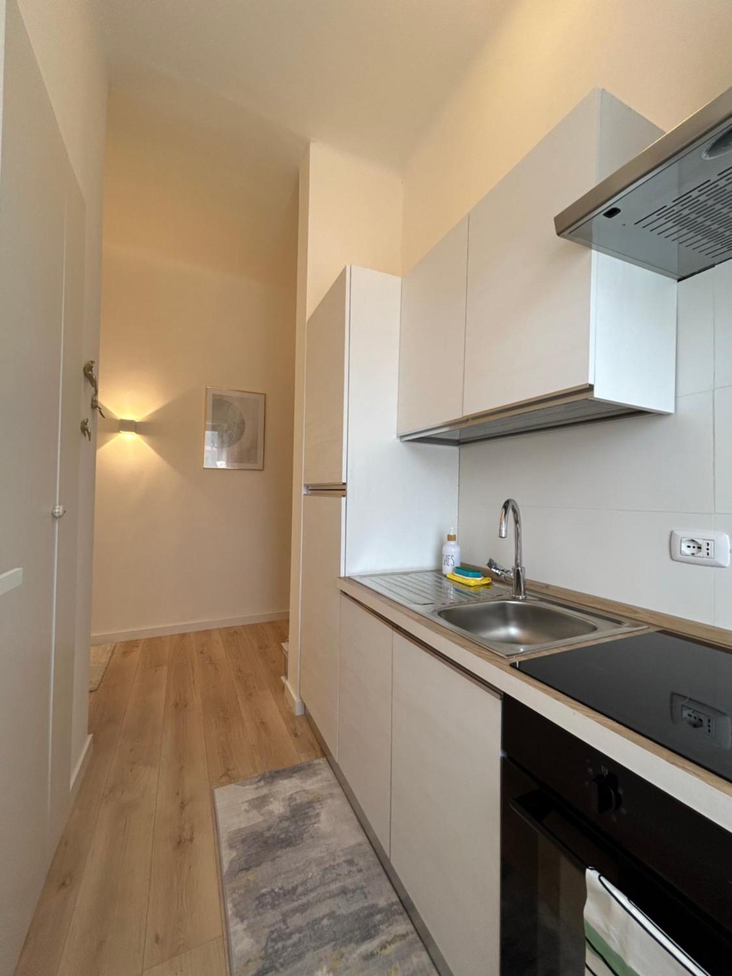 V&C Home Rental Specialist Appartamenti Fronte Lago Maggiore Germignaga Bagian luar foto