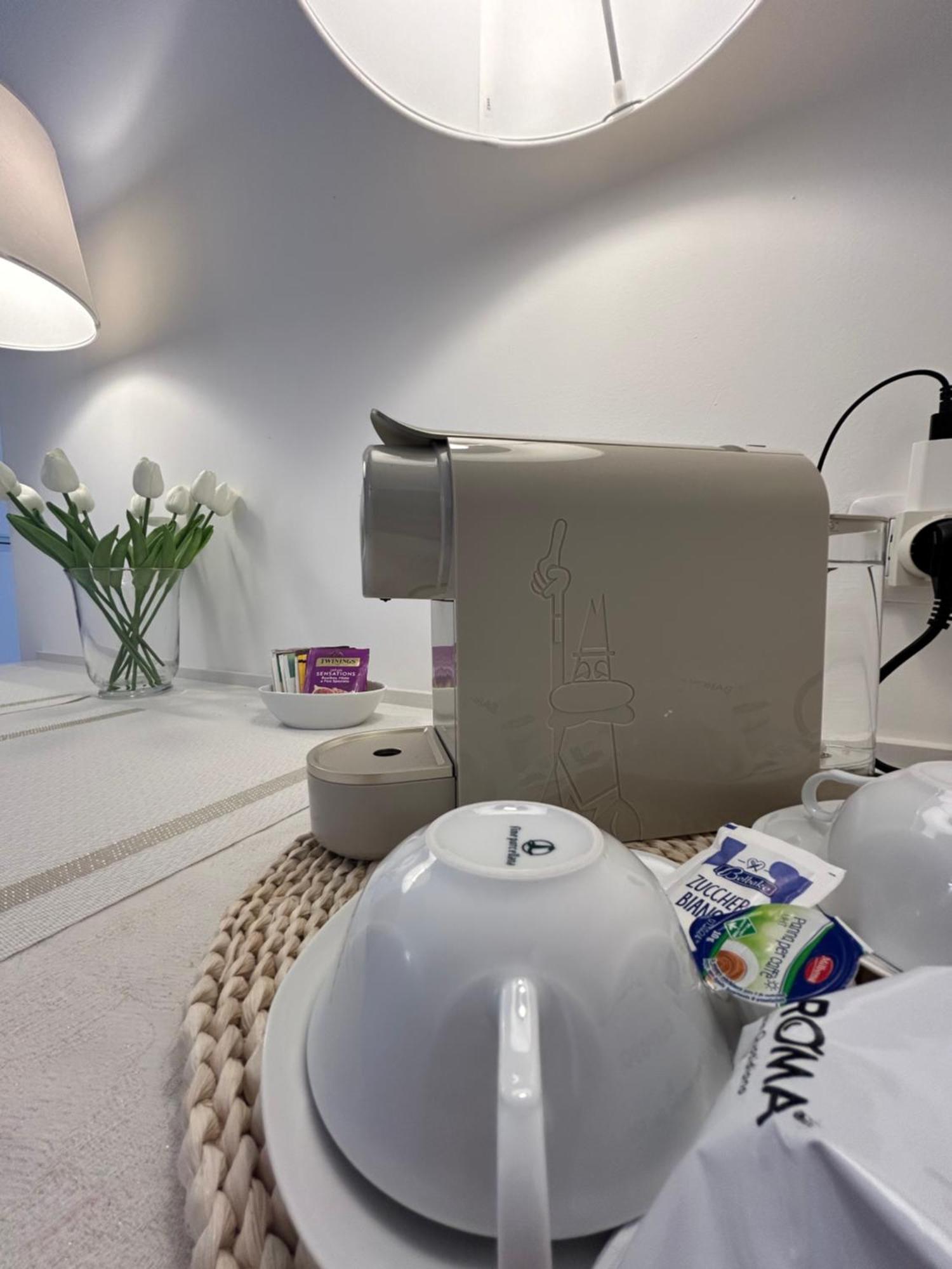 V&C Home Rental Specialist Appartamenti Fronte Lago Maggiore Germignaga Bagian luar foto